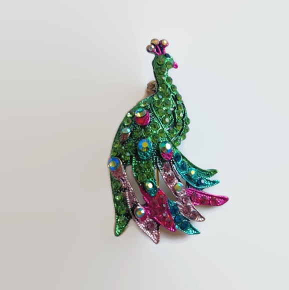 Jewelry - 5/$20 - Rhinestone Peacock Brooch
